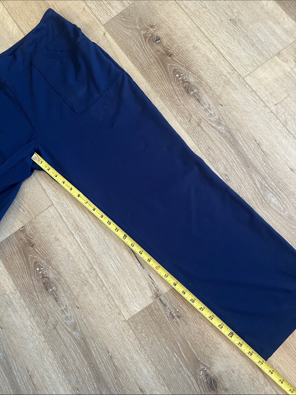 Lands' End Sport - Navy Pull-On Cropped Pants with Pockets, Great Condition! - Picture 8 of 14